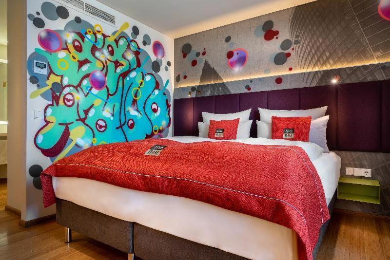 Holiday Inn - The Niu, Hide Berlin Friedrichshain By Ihg Стая снимка